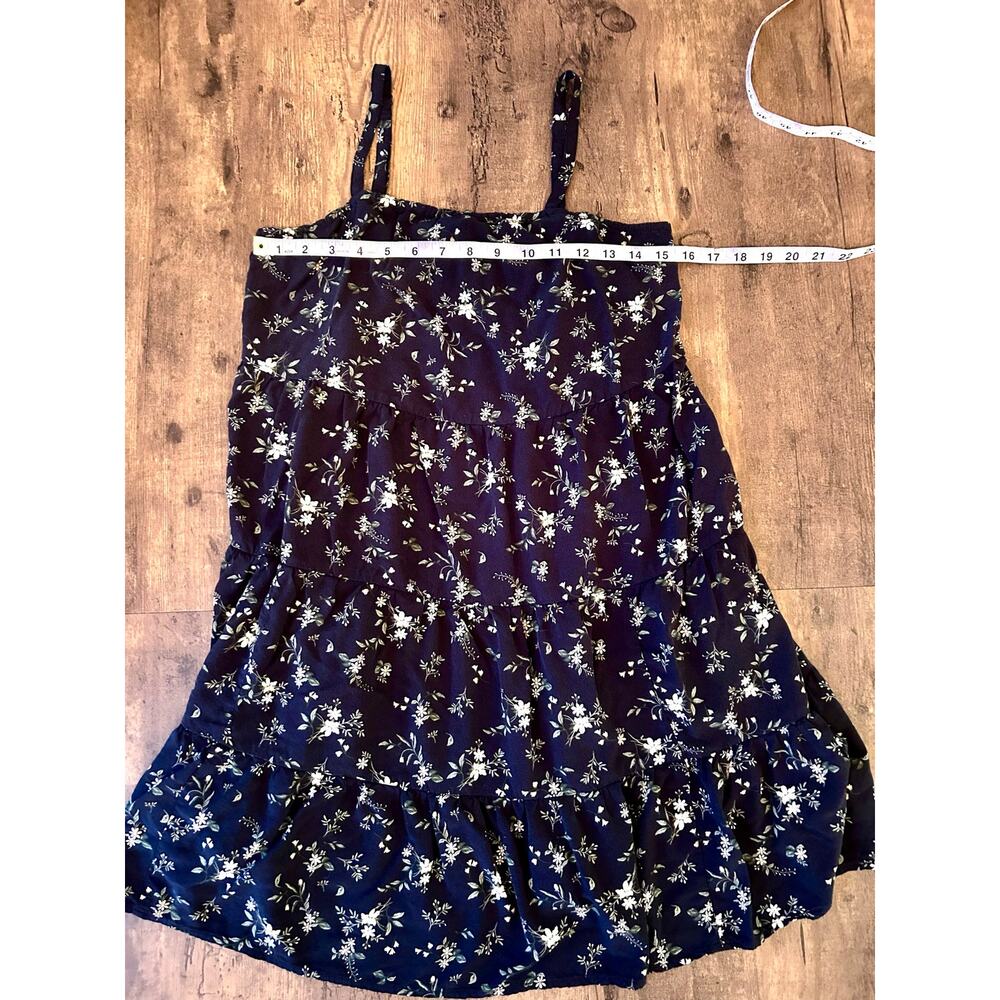 Dark ditsy floral print mini tiered square neck swing retro 90’s cami dress - Picture 3 of 6